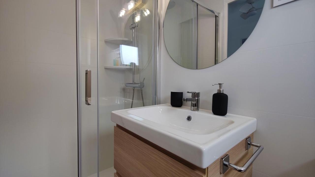Parralue Beach Front Home Бенидорм Екстериор снимка