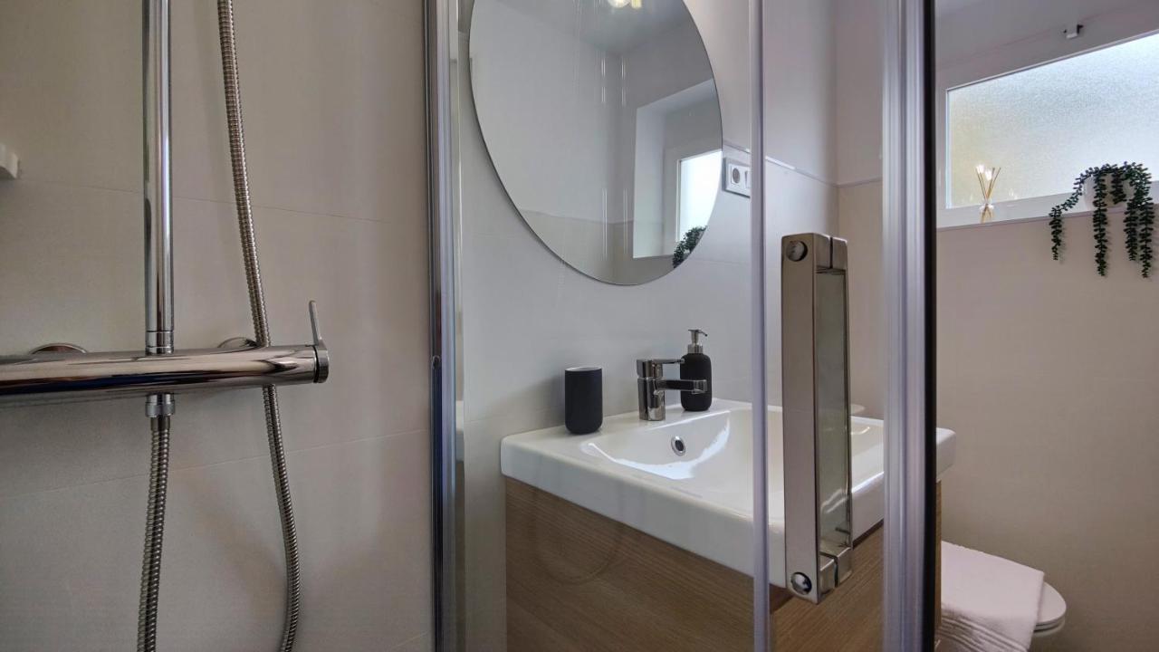 Parralue Beach Front Home Бенидорм Екстериор снимка